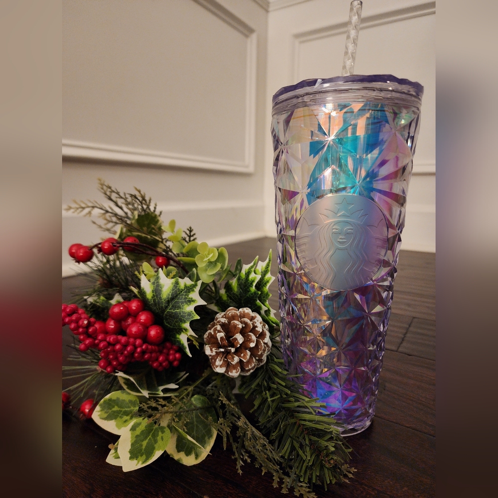 BRAND NEW Starbucks Target 2023 Holiday Iridescent Winter White Tumbler